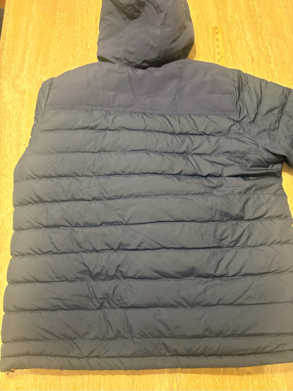 L.L. Bean Men's Hooded Puffer Jacket in Navy - Picture 2 of 6
